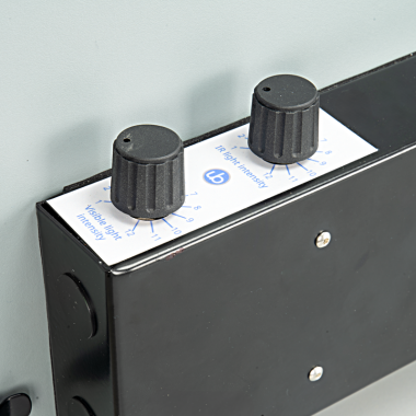 Cubicle XL, close up of IR and visible regulation